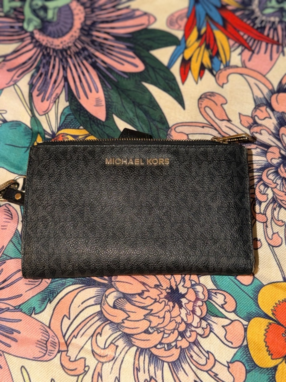 Michael Kors Black Saffiano Zip Card Wallet with Gold Logo